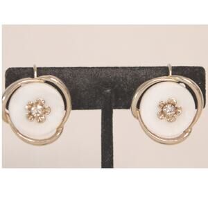 💎Vintage White Glass And Rhinestone Stud Earrings Clip Ons